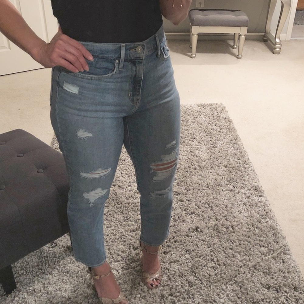 LEVIS 724 HIGH RISE STRAIGHT CUT HIGH WAIST JEANS - Picture 3 of 8